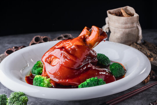 Rock Sugar Pork Knuckle