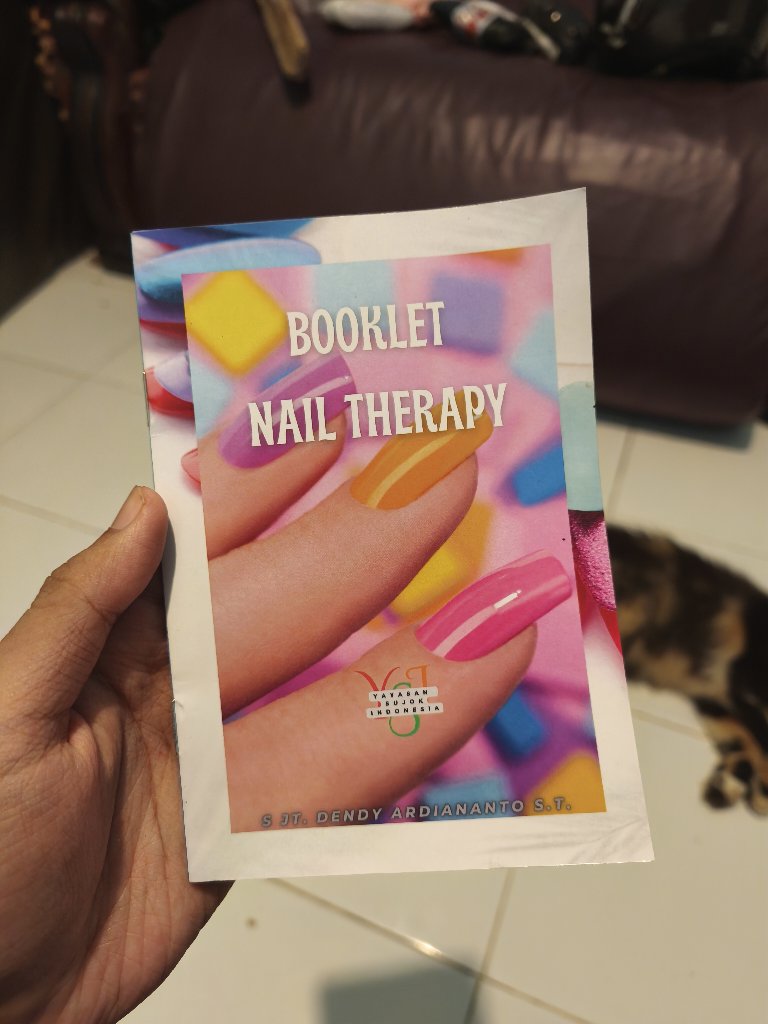 Booklet Nail Therapy - Ukuran Kecil