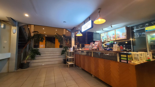Plumeria Cafe & Creative Space