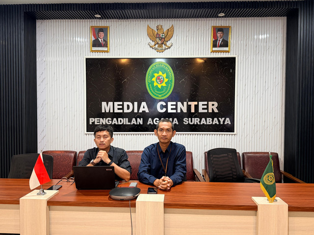 PA Surabaya Ikuti Sosialisasi Pedoman Pengelolaan Media Massa dan Media Sosial Mahkamah Agung RI