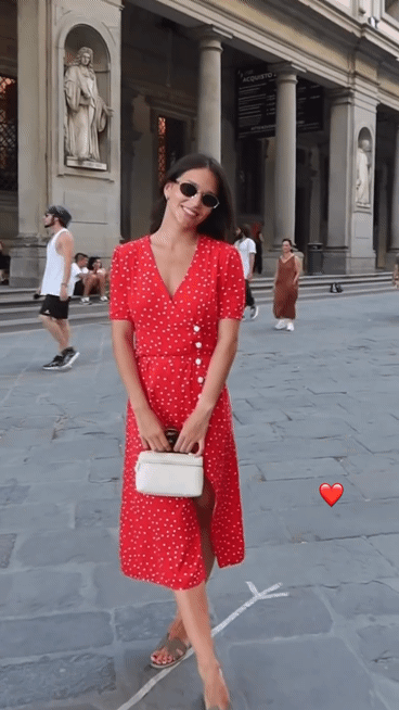 https://i.ibb.co.com/p6WvVSNn/stasya-konstantinovaa-1784411024115-1.gif