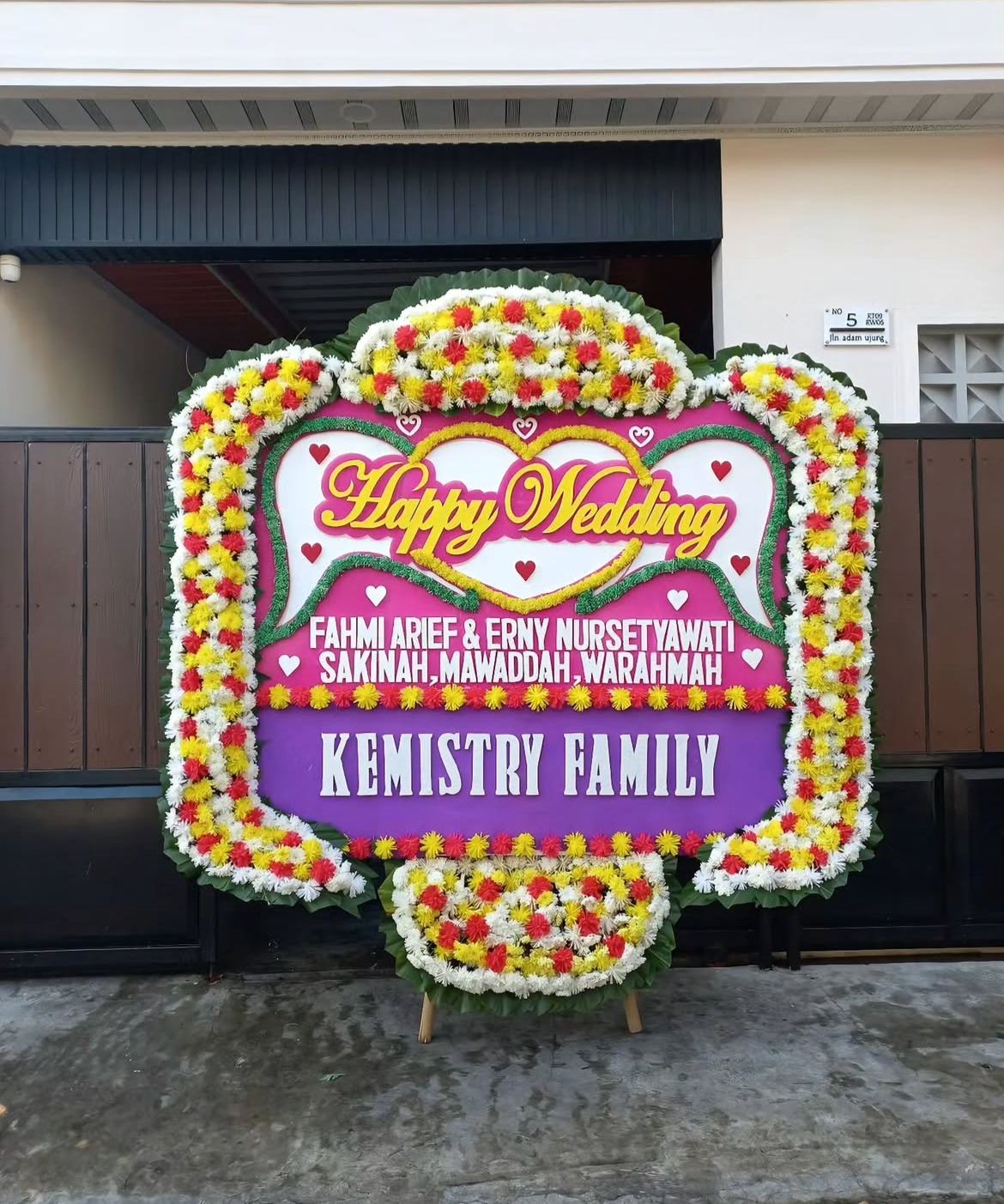 Papan Bunga Pernikahan Mewah
