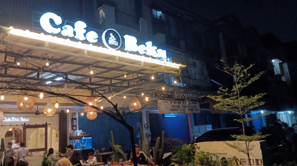 Cafe Titik Beku