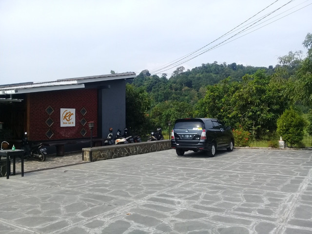 Resto Cafe 99