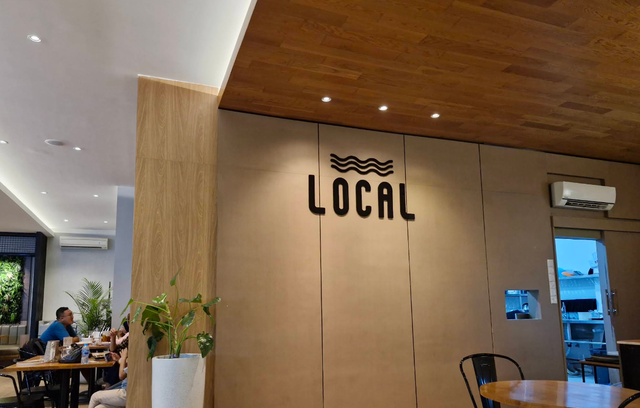 Local Noodle & Cafe