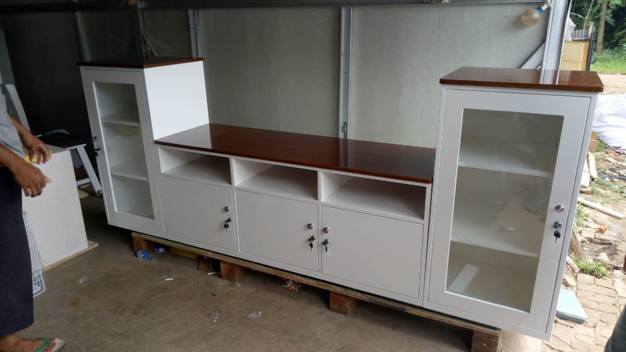 Meja TV & Lainnya custom hasil pengerjaan Sofa Depok by Yenia