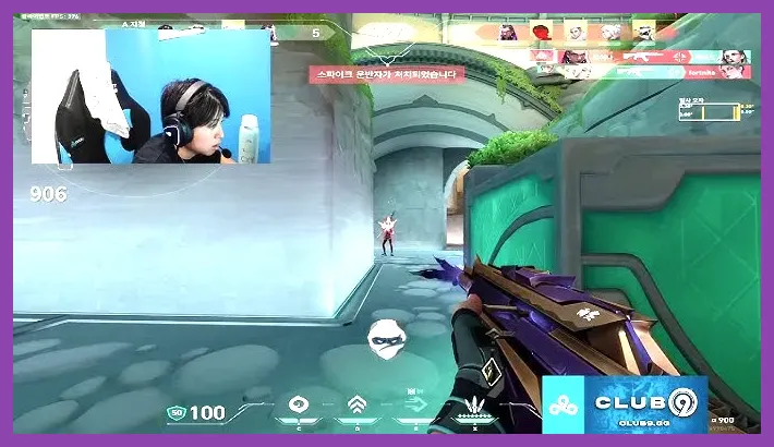 Valorant agent Jett using Tailwind ability in a 2026 match