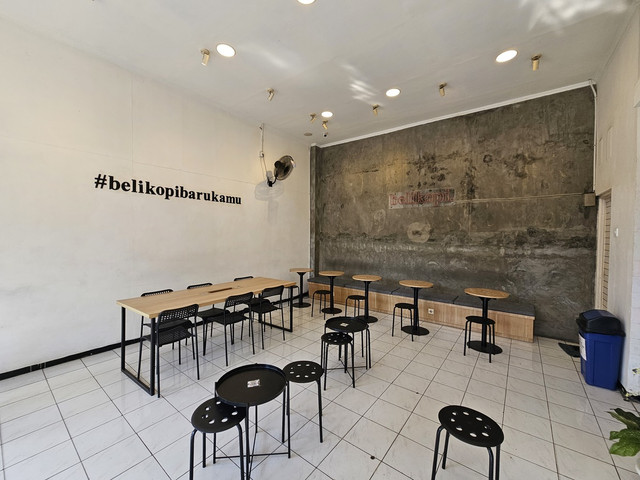 BELIKOPI. Blitar