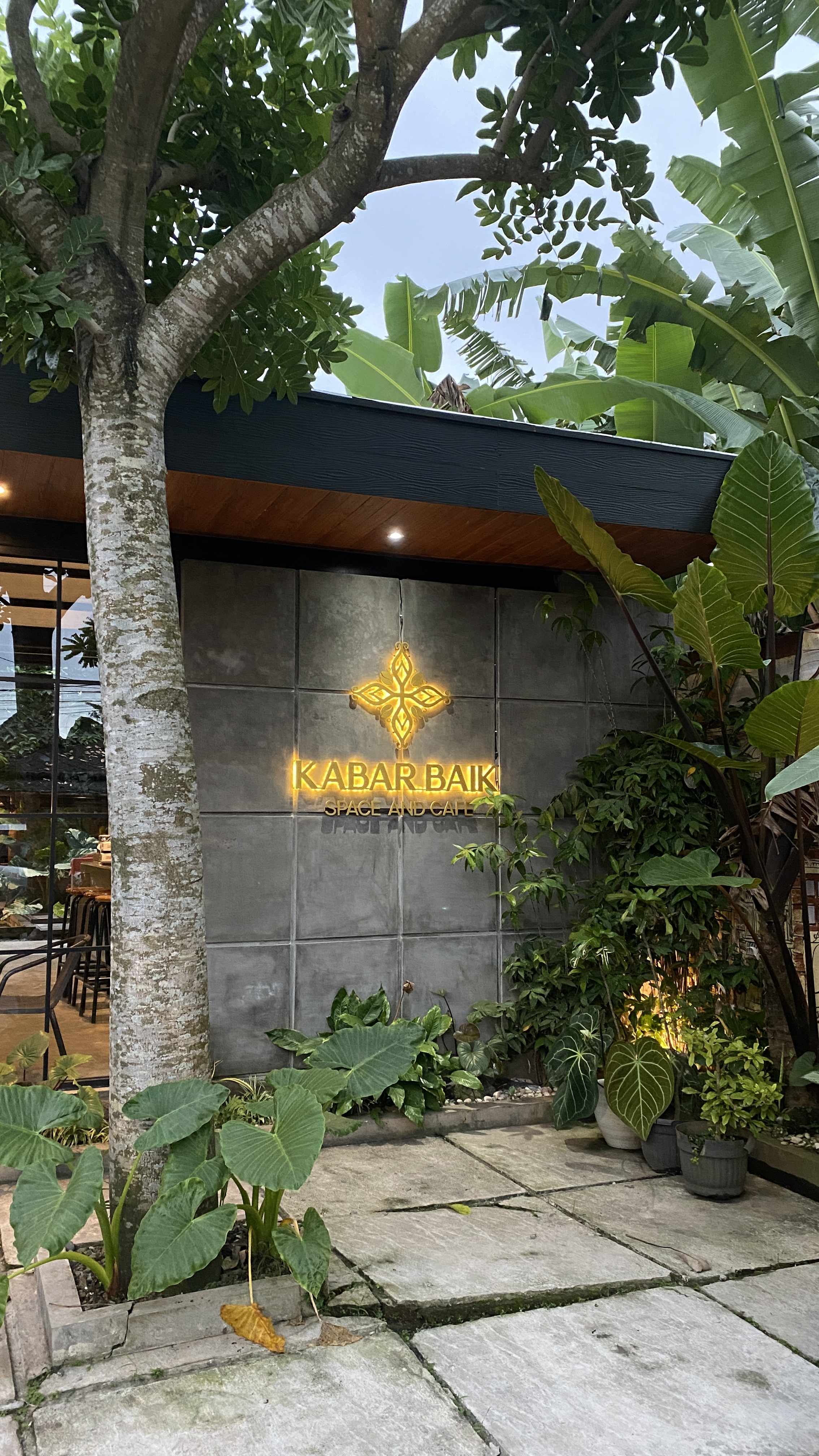 KABARBAIK Space And Cafe