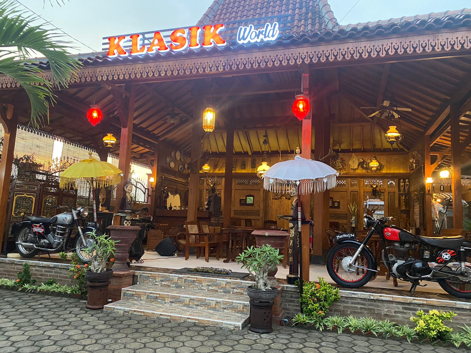 Klasik World Cafe