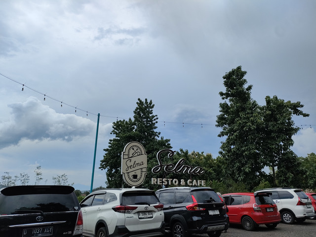 SELMA RESTO & CAFE