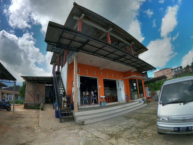 Dieng Stlerep Coffee Shop