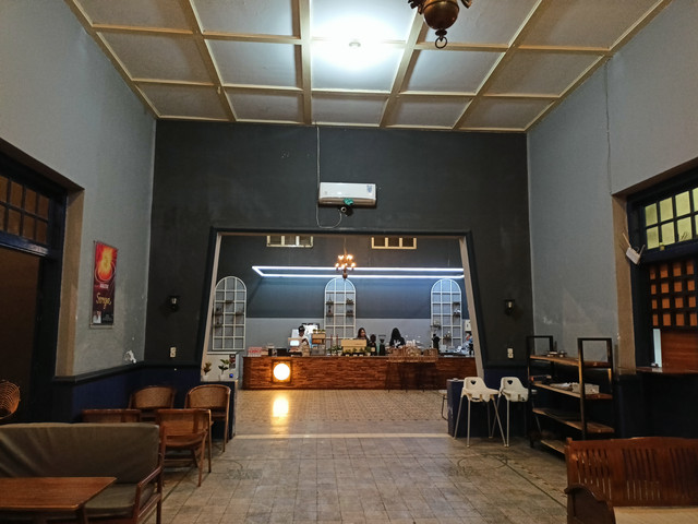 Loemento Cafe & Resto Kudus