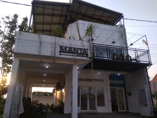 MANTA COFFEE & SPACE