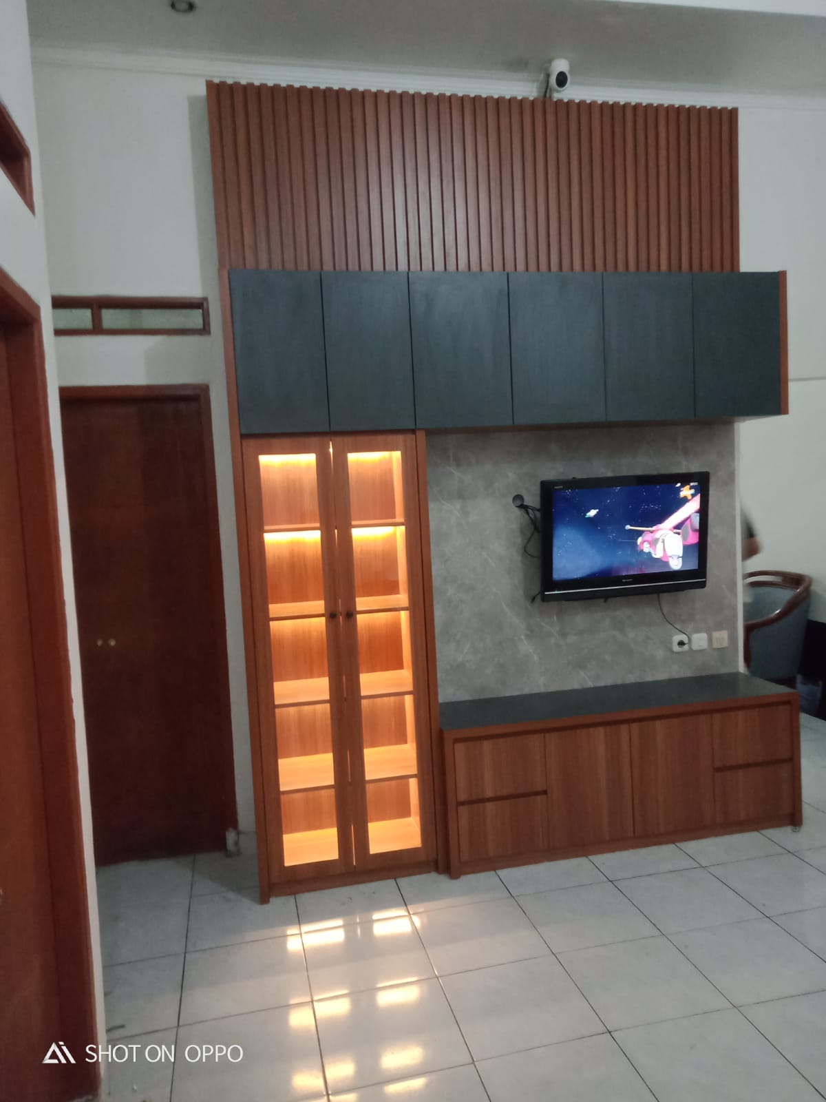 Backdrop & Partisi custom hasil pengerjaan Sofa Depok by Yenia
