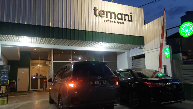 Temani Coffee & Space