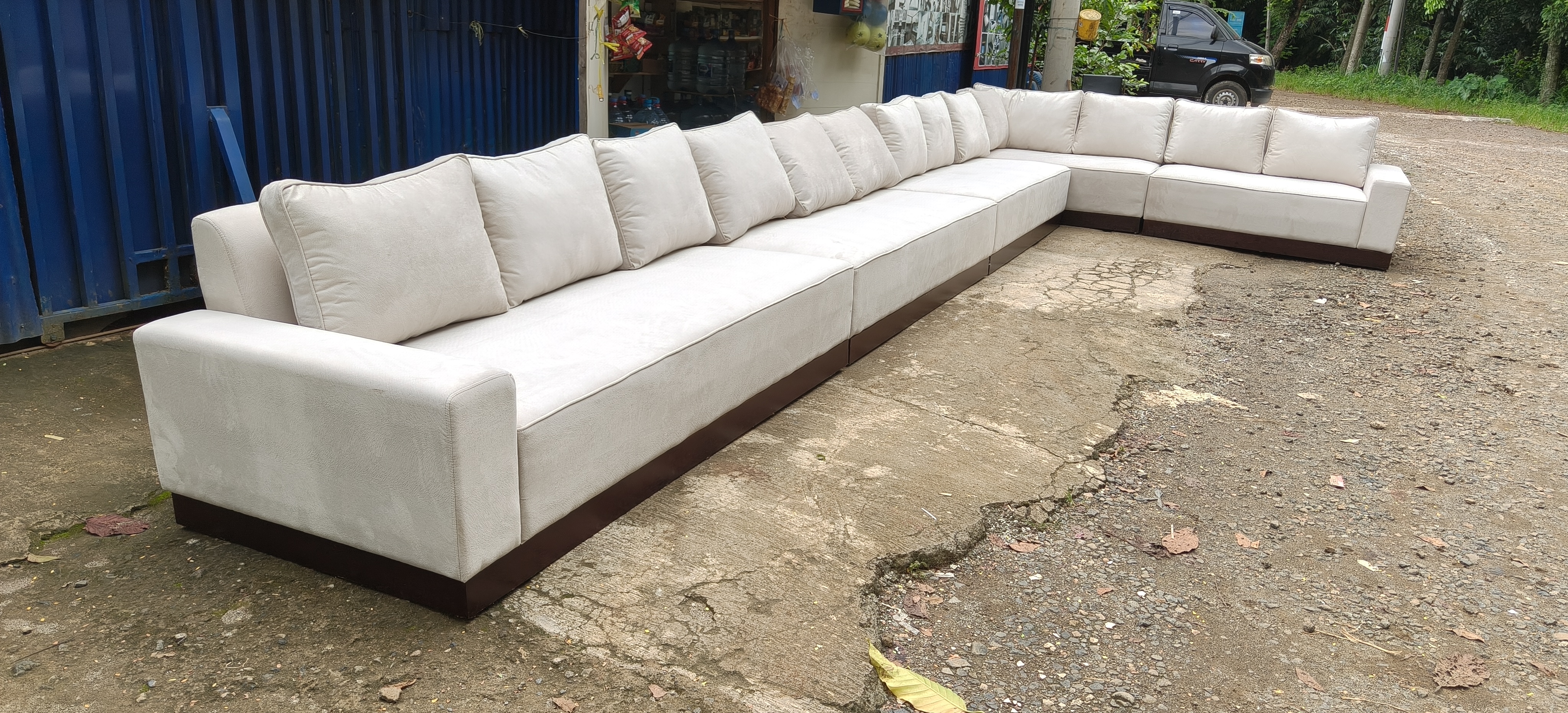 Sofa custom hasil pengerjaan Sofa Depok by Yenia