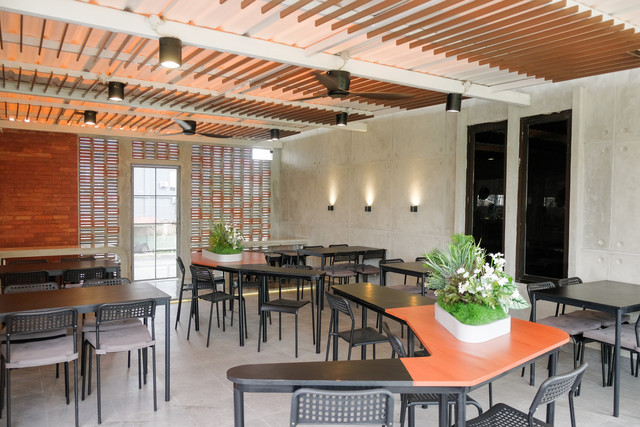 Titik Tengah Coffee & Space