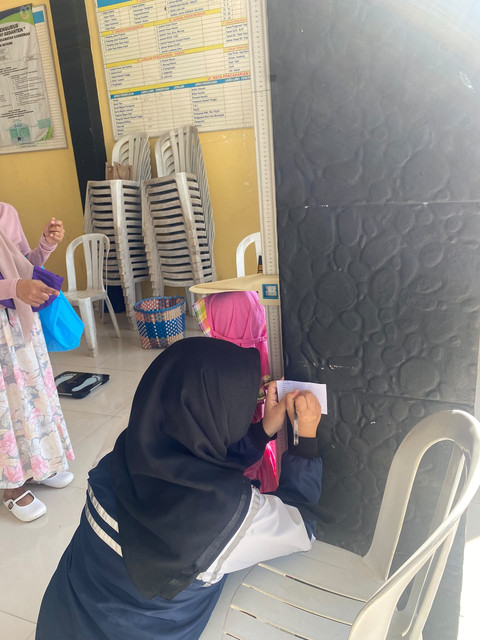 KKN UNDIP KENALKAN AKUPRESUR PENDAMPING TABLET TAMBAH DARAH