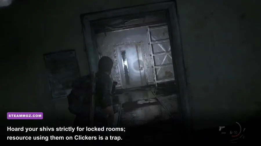 Joel inserting a crafted shiv into a locked wooden door in an abandoned building