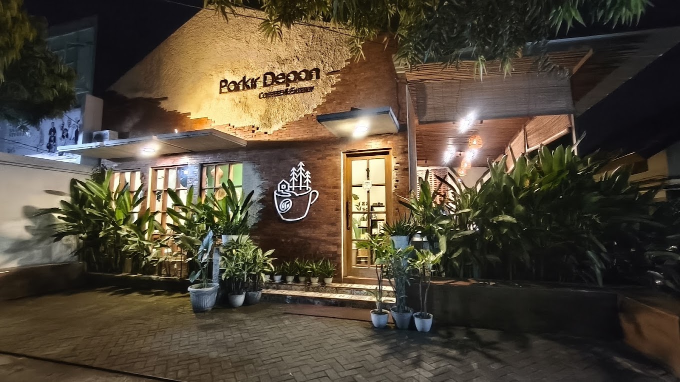 Parkir Depan Coffee & Eatery