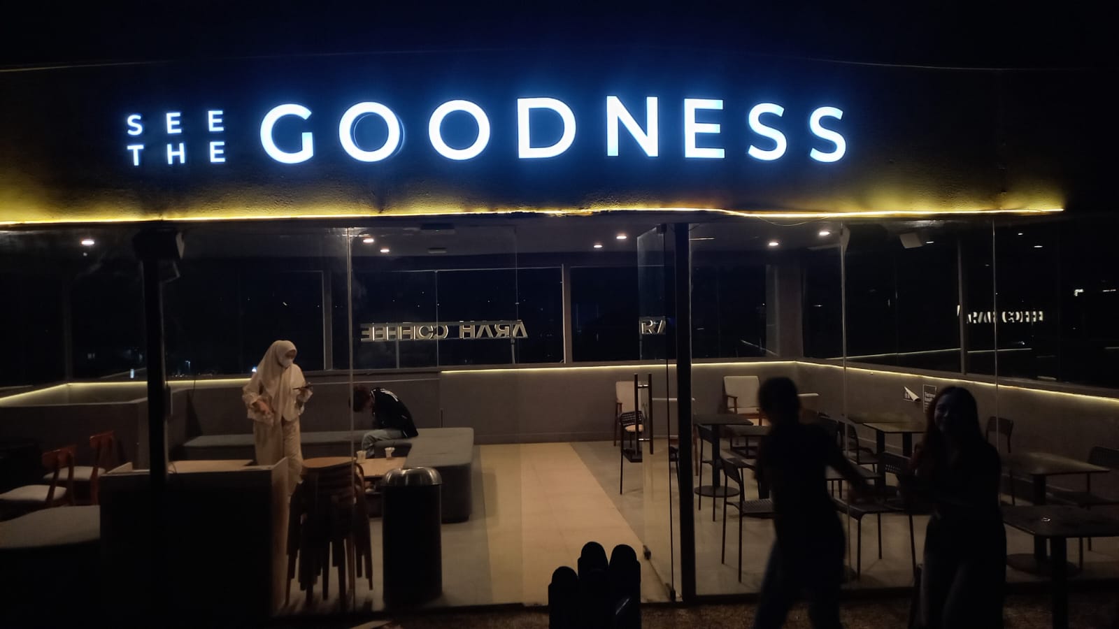 Huruf timbul hasil pengerjaan Neonika Advertising di Bandung