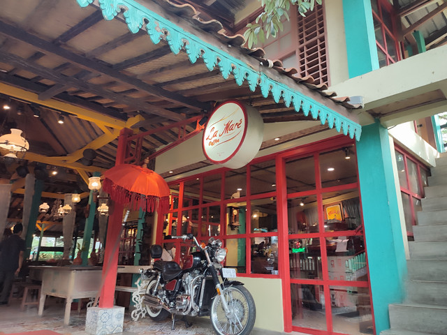 La Mare Coffee