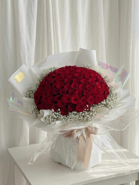Red Rose Anniversary