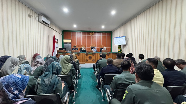 Rapat-dinas-061026-3