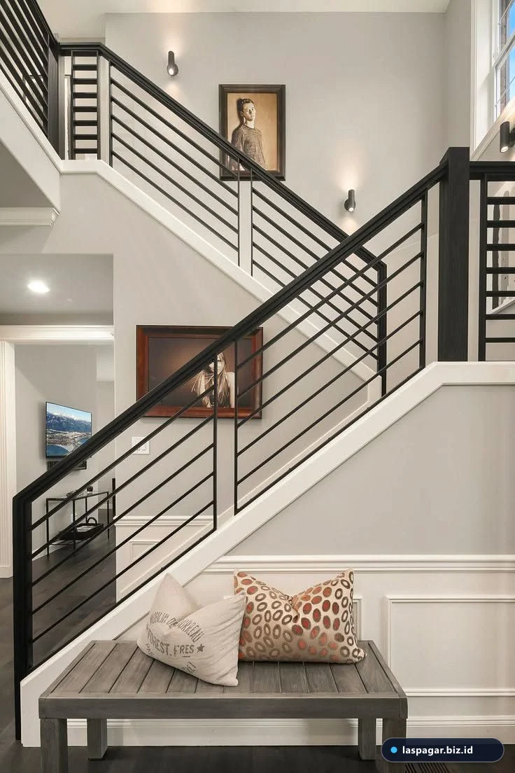 Desain railing tangga besi minimalis interior rumah