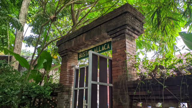 Bustan Allaca
