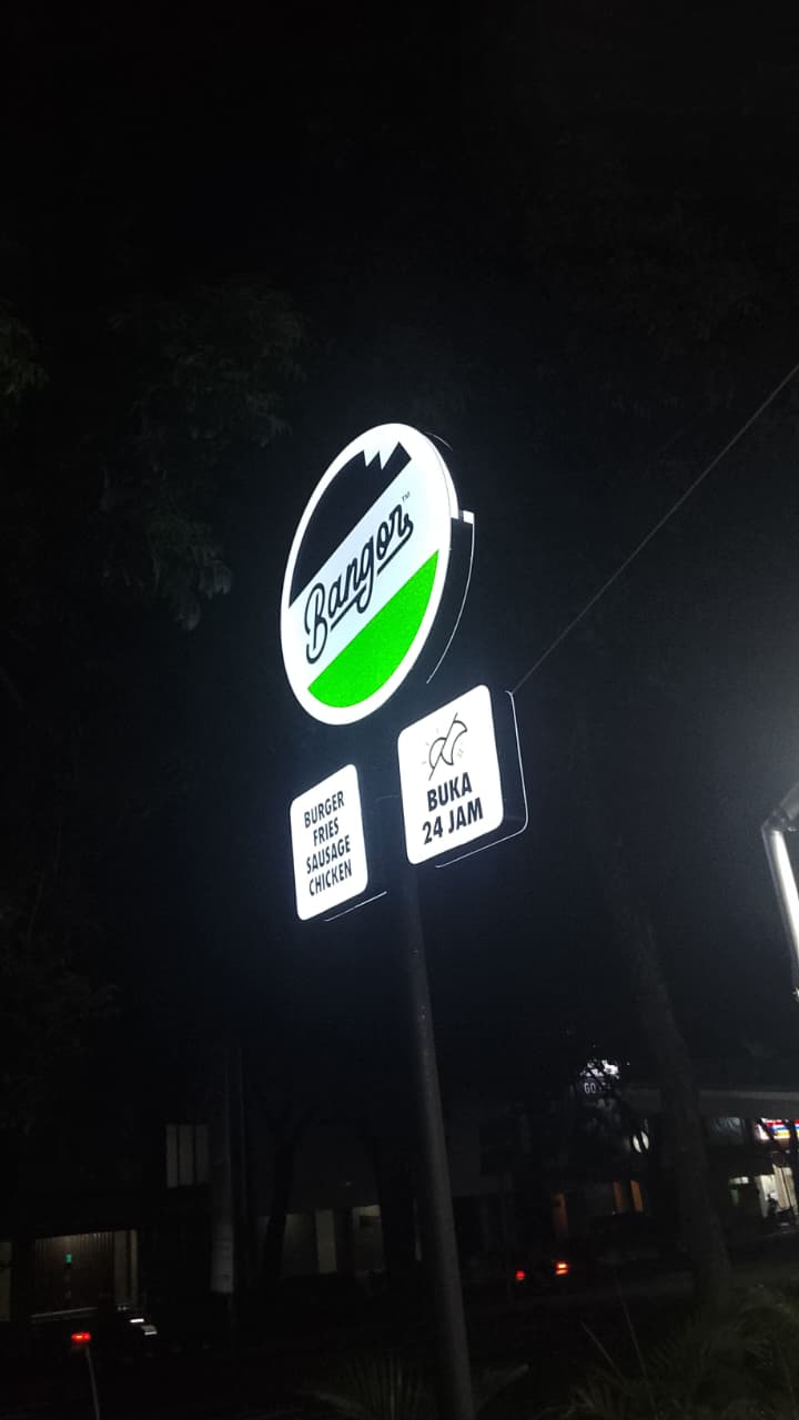 Neon Box hasil pengerjaan Neonika Advertising Bandung 3
