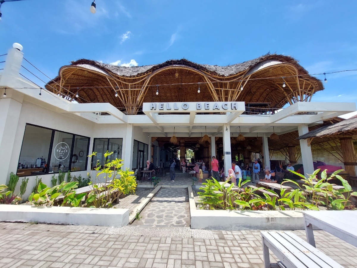 Hello Beach Asep 13 Coffee and Resto